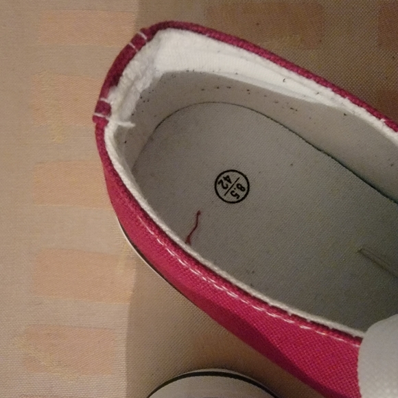 Unbranded Canvas Shoes - Picture 4 of 4